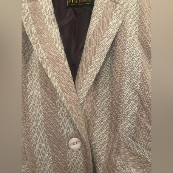 LEILING Vintage Blazer - Picture 3 of 5